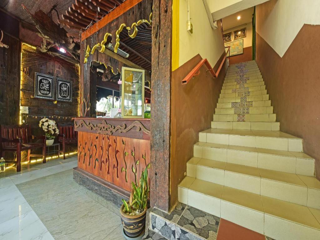 تايبينغ Super Oyo Capital O 90659 Raintown Timbers Hotel المظهر الخارجي الصورة