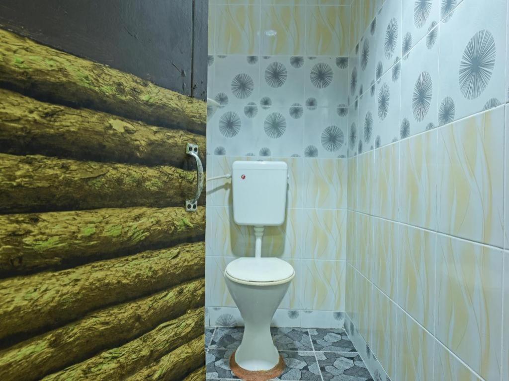 تايبينغ Super Oyo Capital O 90659 Raintown Timbers Hotel المظهر الخارجي الصورة